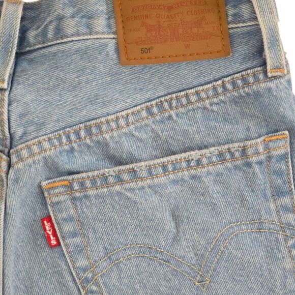 Levi's Premium Denim Shorts - Picture 4 of 10